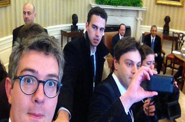 Selfie: les nouveaux journalistes sont ils de simples blogueurs?