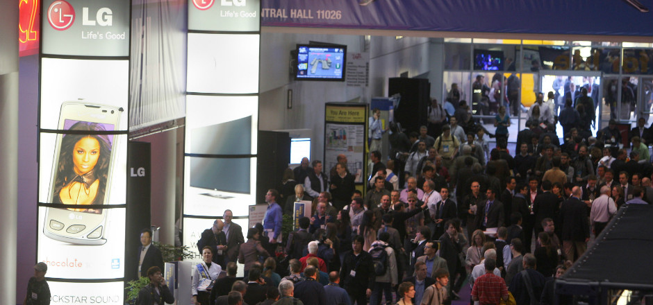 Un invité de marque s'est manifesté lors du CES 2016, le plus grand salon de technologie du monde. Un interlocuteur qui n'est pas venu les mains vides...